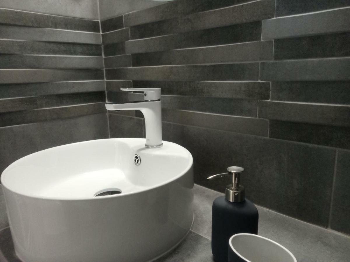 New Apartment Near Metro Larissis In The Centre Of Афіни Екстер'єр фото